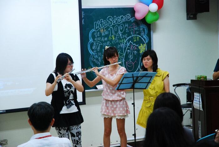 同學演奏表演