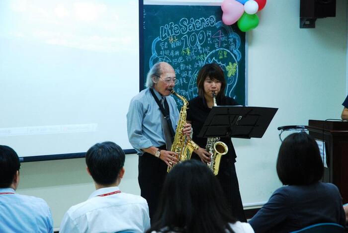 同學演奏表演